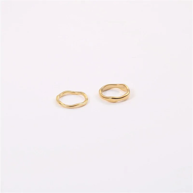 High-End Gold Stripe Rings